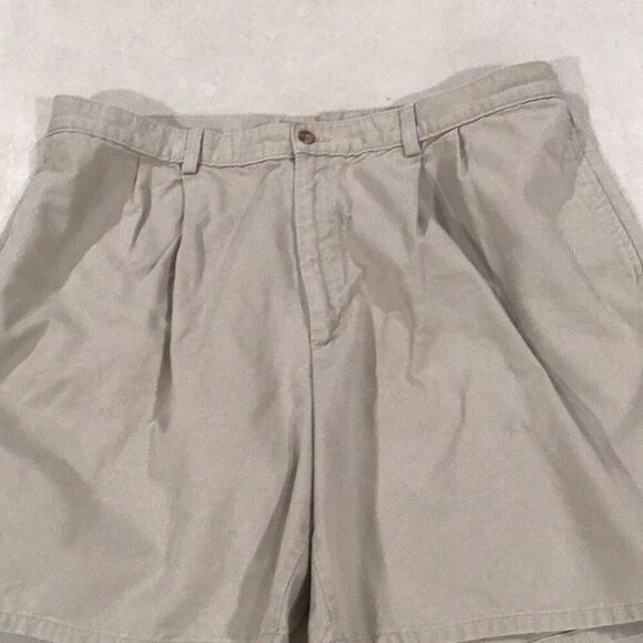 Men’s Shorts, Eddie Bauer, T44, Tan, Legend Wash - Picture 1 of 9